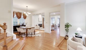 7806 FOX GATE Ct, Bethesda, MD 20817