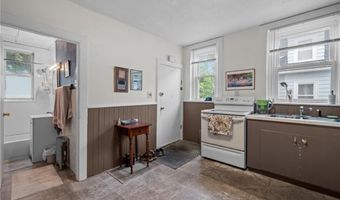 49 Arnold St, East Providence, RI 02915