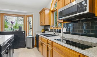 4473 Paper Birch Ln, Acme, MI 49686