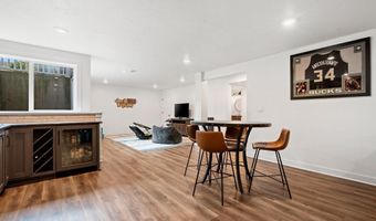 1013 HARVEST Trl, Appleton, WI 54913