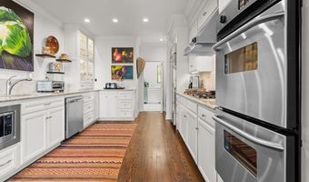 592 Whiteside Mountain Rd, Highlands, NC 28741
