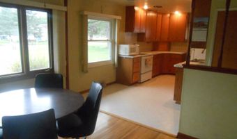 311 W Sycamore St, Abbotsford, WI 54405