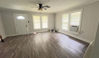 410 W Calhoun St, Bruce, MS 38915
