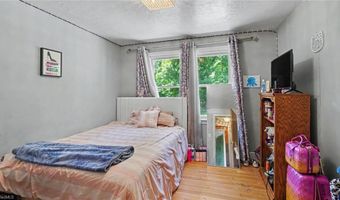 807 E Salisbury St, Asheboro, NC 27203