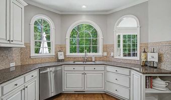 31 Rocky Brook Ct, Acworth, GA 30101