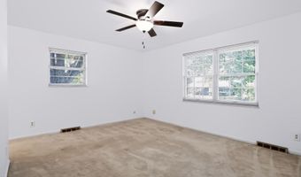 930 Mellowood Dr, Indianapolis, IN 46217