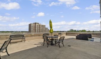 10 S Dunton Ave 407, Arlington Heights, IL 60005