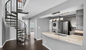 6010 CURTIER Dr F, Alexandria, VA 22310