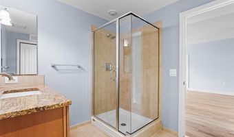 888 N QUINCY St 1411, Arlington, VA 22203