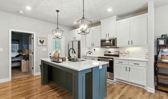 2501 Janet Dr, Benton, AR 72015