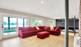 22 Point Ln, Arcadia, IN 46030