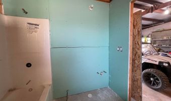 6484 S COYOTE Rd, Apple Valley, UT 84737