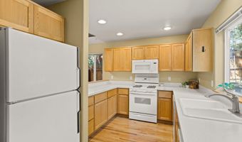2152 NW Torrey Pines Dr, Bend, OR 97703