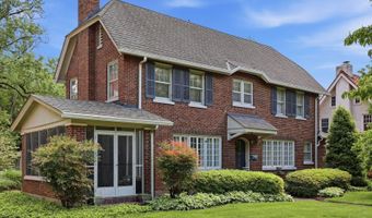 916 Audubon Pkwy, Audubon Park, KY 40213