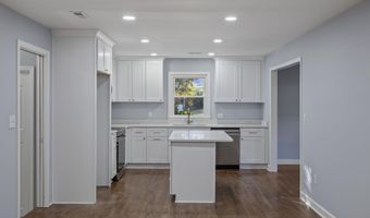 104 Sunline Pl, Spartanburg, SC 29307