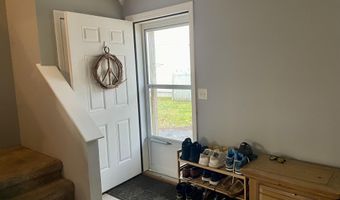 12 Pine Hill Dr, Bath, ME 04530