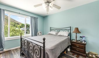599 Keolu Dr B, Kailua, HI 96734