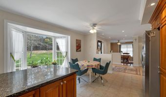 22 Fairway Dr, Ashland, NH 03217