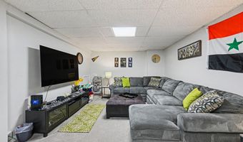 2785 Maitland Dr, Ann Arbor, MI 48105