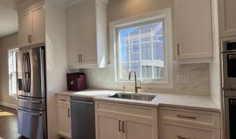 39 Primrose Ln, Cromwell, CT 06416