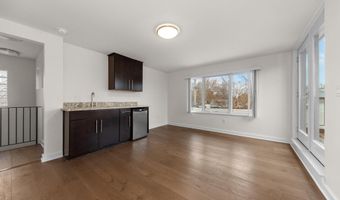 462 W Stadium Blvd, Ann Arbor, MI 48103