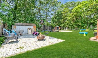 5 Midship Dr, Barnegat, NJ 08005