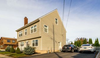 31 Center Ave, East Haven, CT 06512