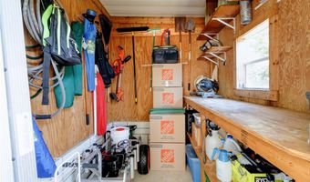 318 Macadamia Dr, Barefoot Bay, FL 32976