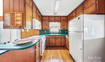 2318 Doul Mountain Rd, Asheboro, NC 27205