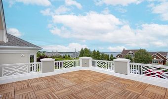 126 Cliff Dr, Narragansett, RI 02882