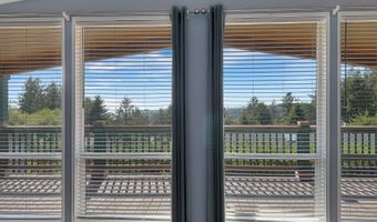 98041 HALLWAY Rd 40, Brookings, OR 97415