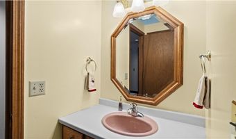 36 Stony Ln, North Kingstown, RI 02852