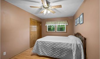 3945 8th Ave NW, Anoka, MN 55303