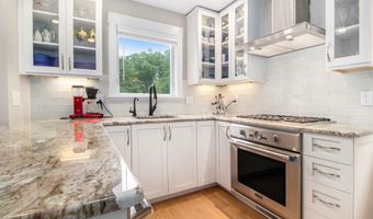 1138 S 7th St, Ann Arbor, MI 48103