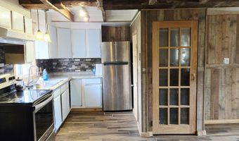 8 Graffam Rd, Baldwin, ME 04091