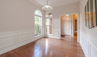 160 Apple Blossom Dr, Brandon, MS 39047
