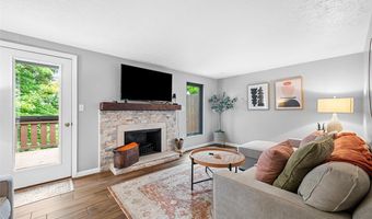 206 Little Hollow Dr, Aleppo, PA 15143