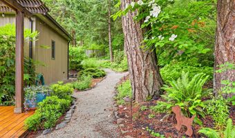 611 Forest St, Ashland, OR 97520