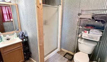 613 Hall Ave, Ava, MO 65608