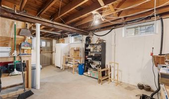 155 Evarts St, Newport, RI 02840