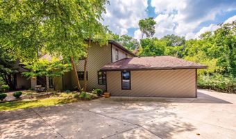 7708 Creekwood Ln, Amberley, OH 45237