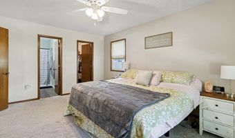 1304 7th St NW, Altoona, IA 50009