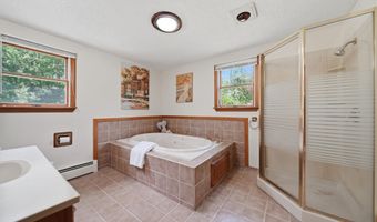 4 Scottsdale Rd, Atkinson, NH 03811