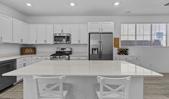 1092 E NEWLAND Dr, Chandler, AZ 85286