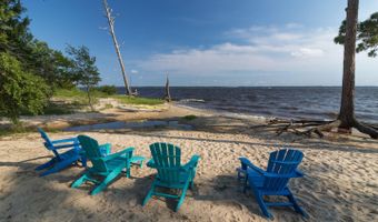 232 N Brightleaf Dr, Minnesott Beach, NC 28510