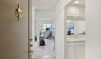 901 N MONROE St 1013, Arlington, VA 22201