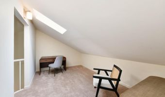 2318 Lakeview Dr, Santa Rosa, CA 95405