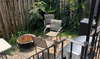 389 CONARROE St, Philadelphia, PA 19128