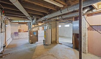 358 Pawtuxet Ave, Warwick, RI 02888