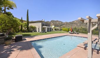 1915 Hazel Nut Ct, Agoura Hills, CA 91301